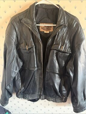 Vintage 80s-90s Mens Leather size 38 Korea